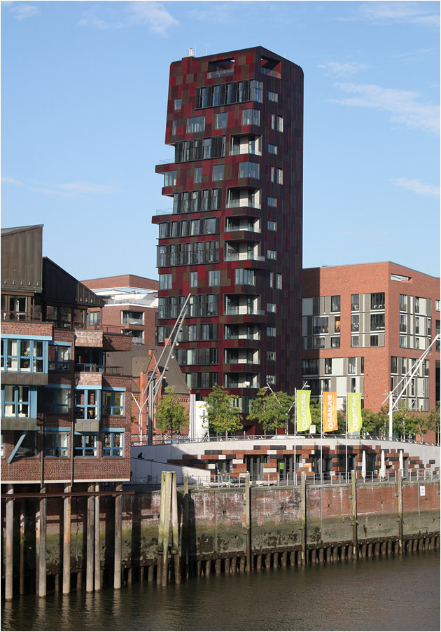 
. Der Cinnamon Tower in der Hamburger Hafencity -

Wohnturm von Bolles+Wilson in der Hamburg Hafencity, Fertigstellung: 2015

Oktober 2015 (M)