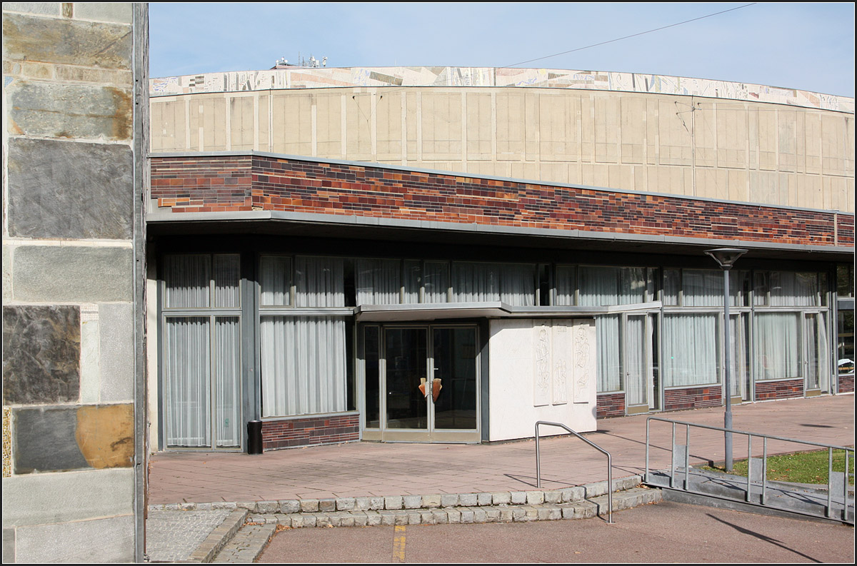 
. Die Liederhalle in Stuttgart -

Oktober 2014 (M)