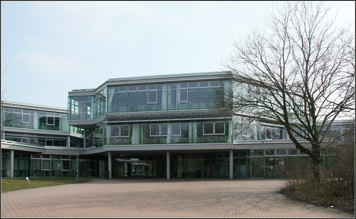 . Josef-Effner-Gymnasium, Dachau -

März 2015 (Matthias)