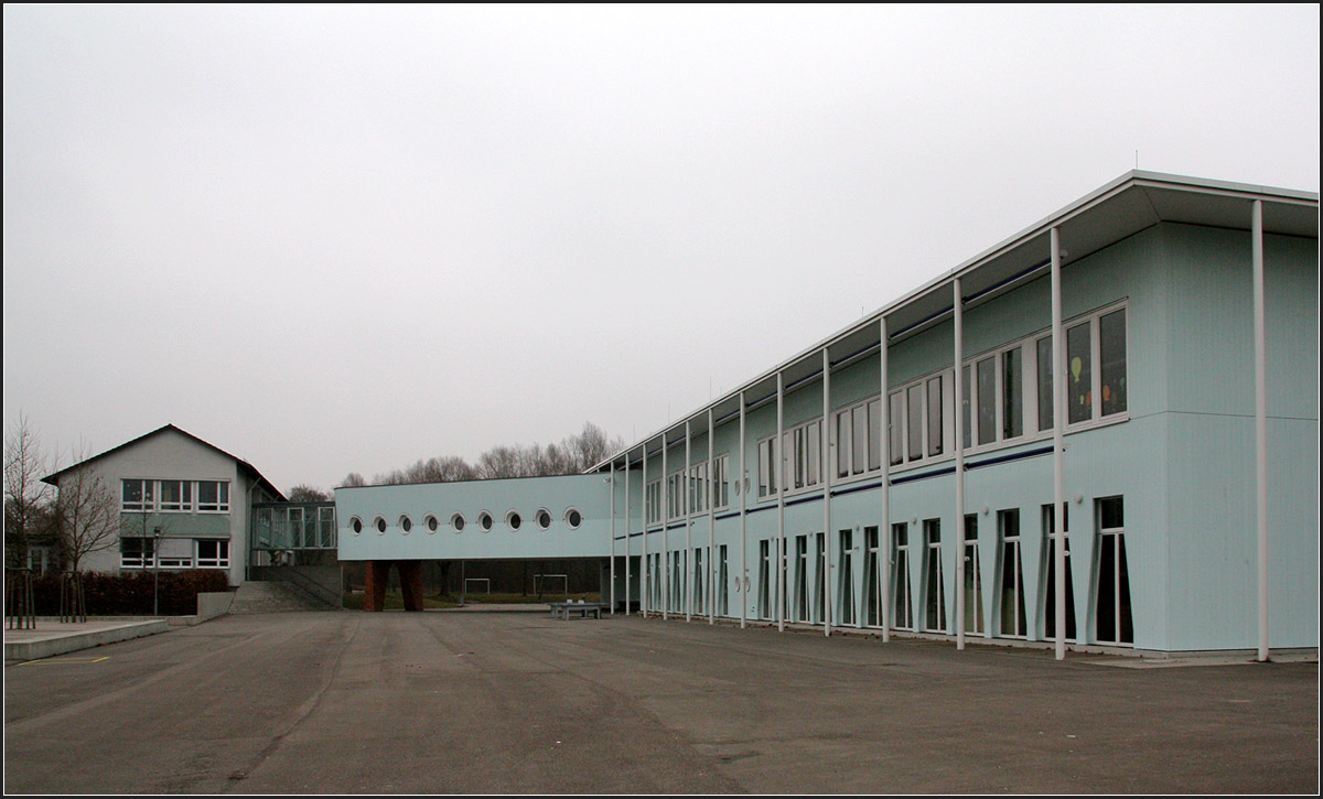 . Schreien-Esch-Schule Friedrichshafen -

März 2011 (Matthias)