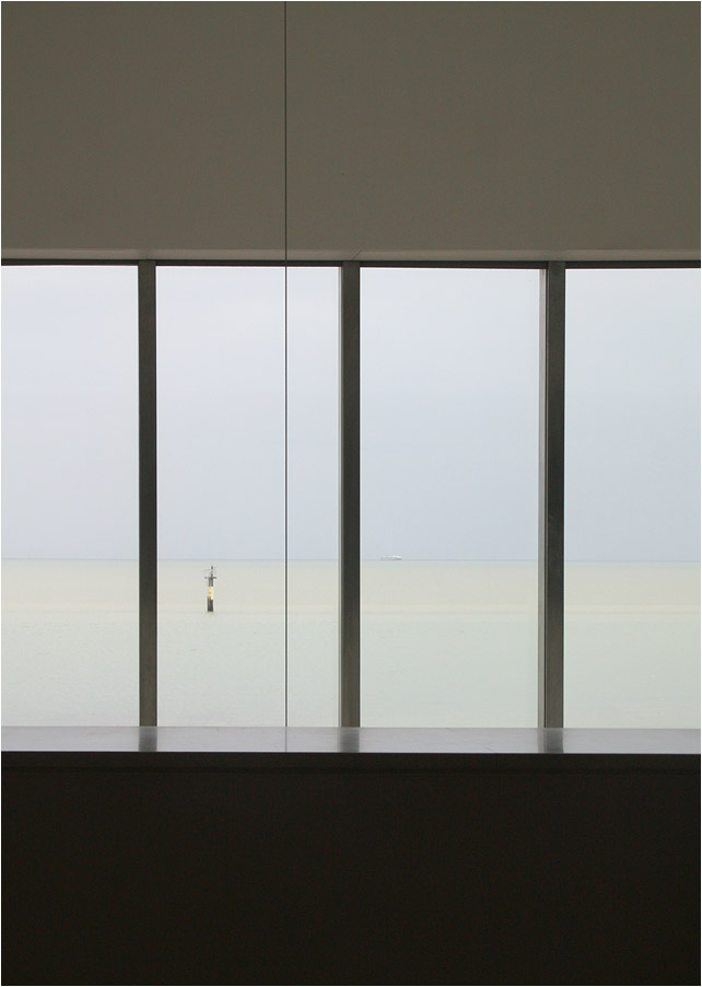 . Turner Contemporary in Margate von David Chipperfield -

Blick hinaus zur Nordsee.

Juni 2015 (Matthias)