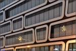 
. Büro- und Wohnbebauung Z-UP in Stuttgart -

Nachaufnahme mit spiegelnden Baukränen der Milaneo-Baustelle.

Januar 2013 (Jonas)