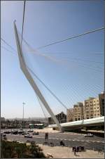 . Light Rail und Fußgängerbrücke in Jerusalem - 

März 2014 (Matthias)