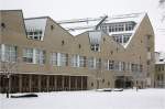 . Das Bildungszentrum in Aschersleben -

Die bewegte Dachlandschaft des Neubaues.

März 2013 (Matthias)