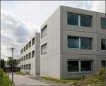 universitaeten-hochschulen/361539/-forschungszentrum-der-uni-stuttgart--ansicht . Forschungszentrum der Uni Stuttgart -

Ansicht der beiden Gebäude von Nordosten.

August 2014 (Matthias)