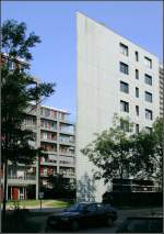 . VTG Center und Apartmenthaus in Hamburg -

Auch das Apartmenthaus endet nach Süden mit einem spitzen Winkel.

Juli 2007 (Matthias)