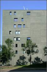 . VTG Center in Hamburg -

Unregelmäßig verteilte Fenster in der südlichen 'Spitze' des Bürohauses.

Juli 2007 (Matthias)