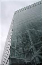 . Bürohochhaus 'Stadttor' in Düsseldorf -

Viel Glas und Stahl findet sich in dem Bauwerk.

März 2010 (Matthias)