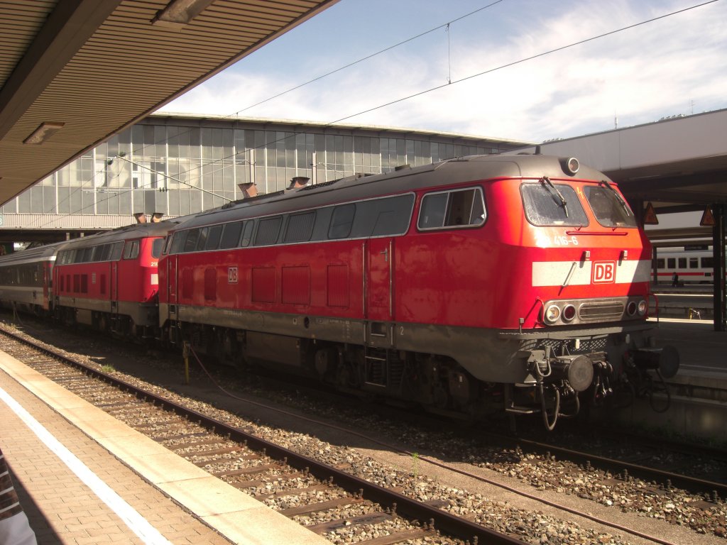 218 416-6 bei der Ausfahrt aus dem M�nchner Hauptbahnhofs.