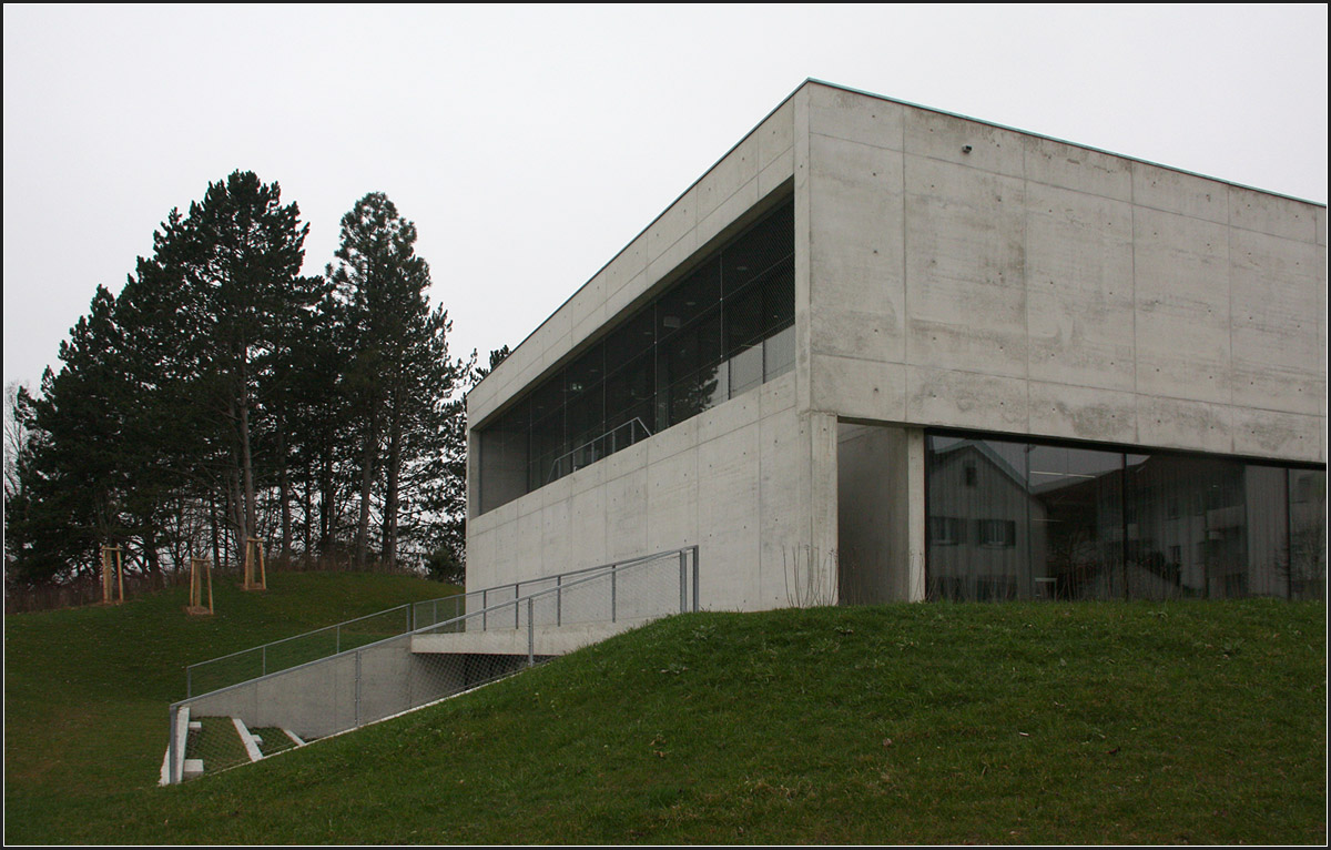 . Aula und Hörsaalgebäude der Hochschule Aalen -

März 2015 (Matthias)