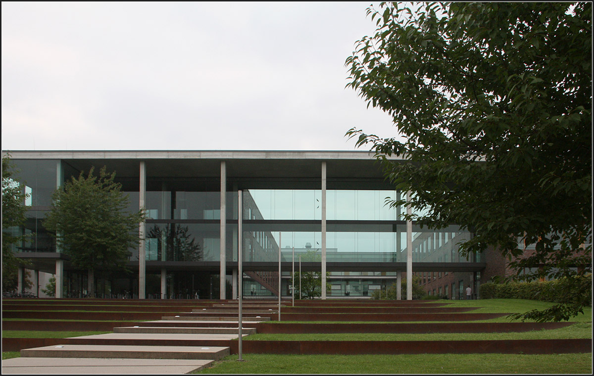 . Physikalisches Institut der Uni Frankfurt, Riedberg -

September 2014 (Matthias)