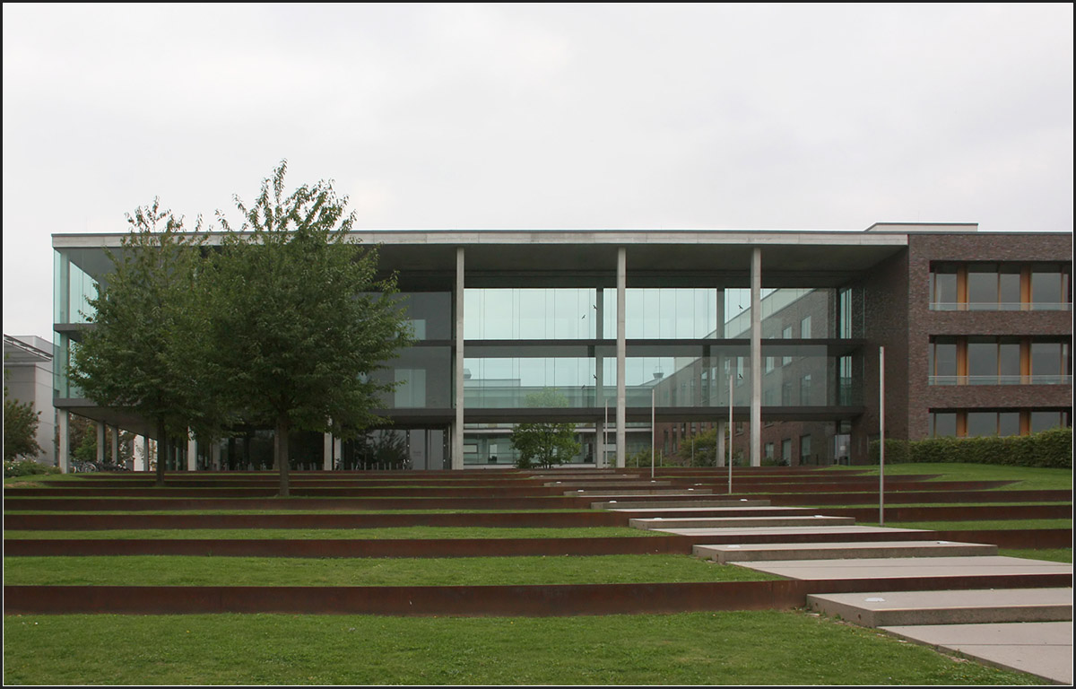 . Physikalisches Institut der Uni Frankfurt, Riedberg  September 2014