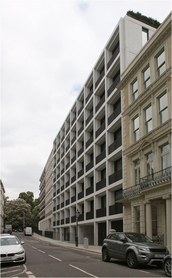 
. The Vere Gardens Residential Deveolopment in London-Kensington -

Juni 2015 (M)