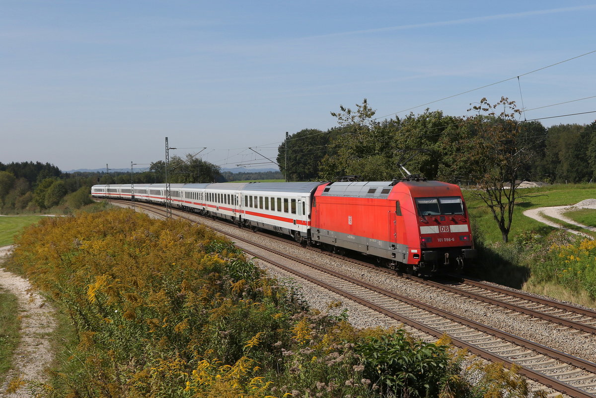101 096 am EC 214 am 14. September 2020 bei Grabenst�tt im Chiemgau.