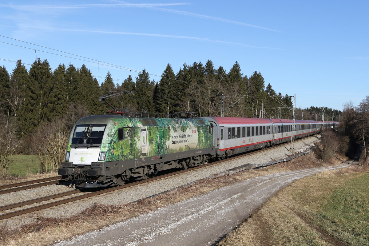 1016 023  Greenpoints  schob am 17. Januar 2020 bei Grabenst�tt den EC 113 in Richtung Salzburg.