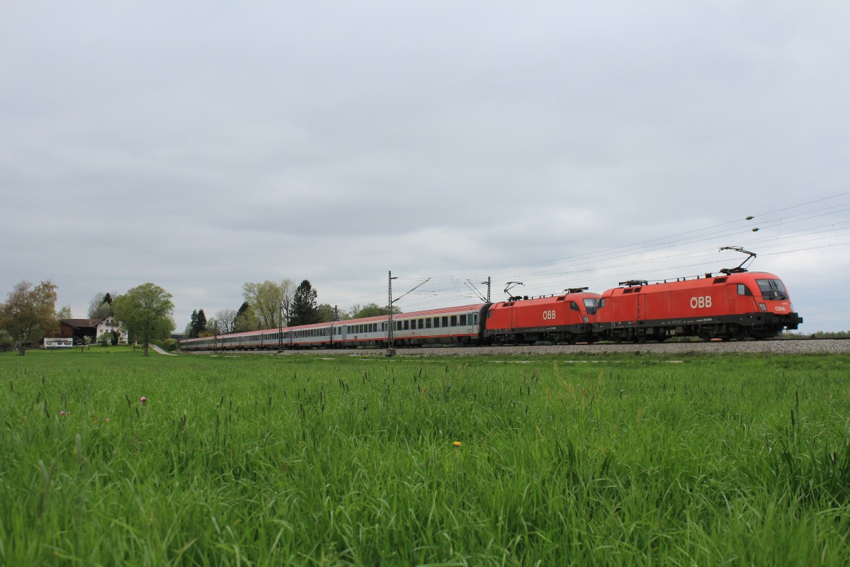 1116 191-8 und 1116 135-5 am 28. April 2013 bei �bersee.