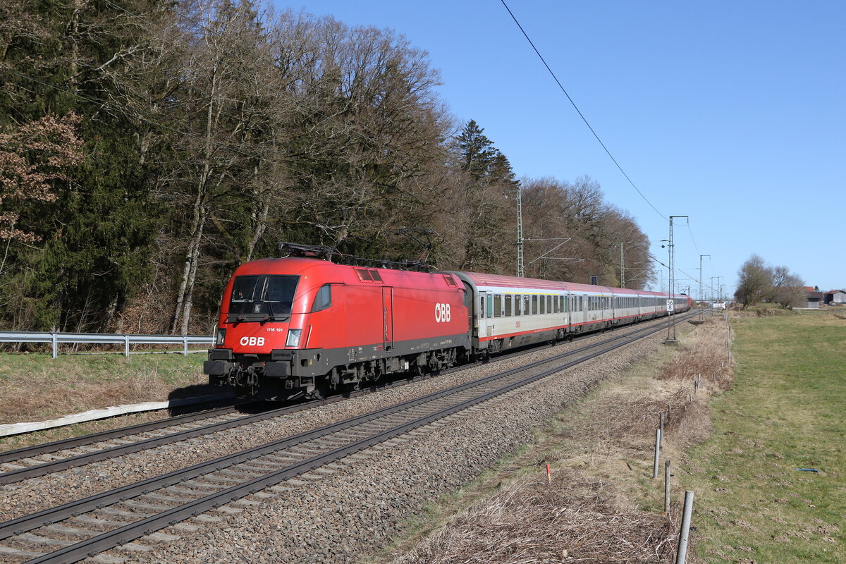 1116 191 war mit einem  EC  am 20. M�rz 2025 bei Hufschlag auf dem Weg nach M�nchen.