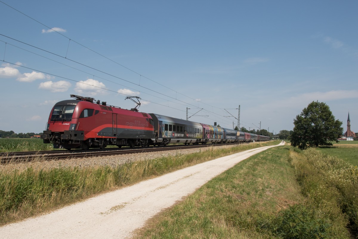 1116 246 mit dem  Red Bull Fashion Train  am 12. Juli 2015 bei �bersee.