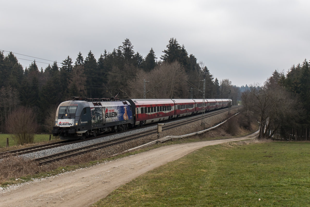 1116 248-6  Red Bulletin  mit dem  Flagge-Rail-Jet  aus Salzburg kommend am 12. M�rz 2016 bei Sossau.