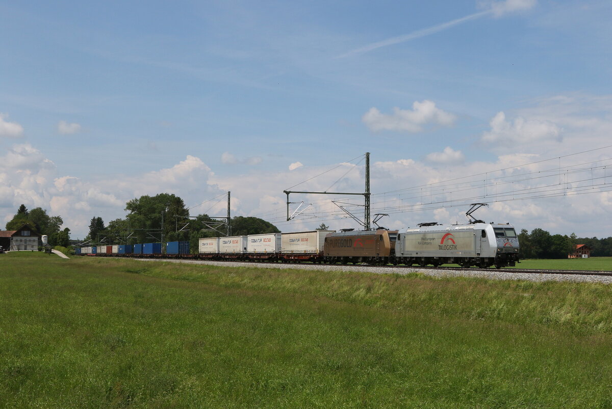 185 531 & 185 538  Pure Gold  aus M�nchen kommend am 9. Juni 2021 bei �bersee am Chiemsee.