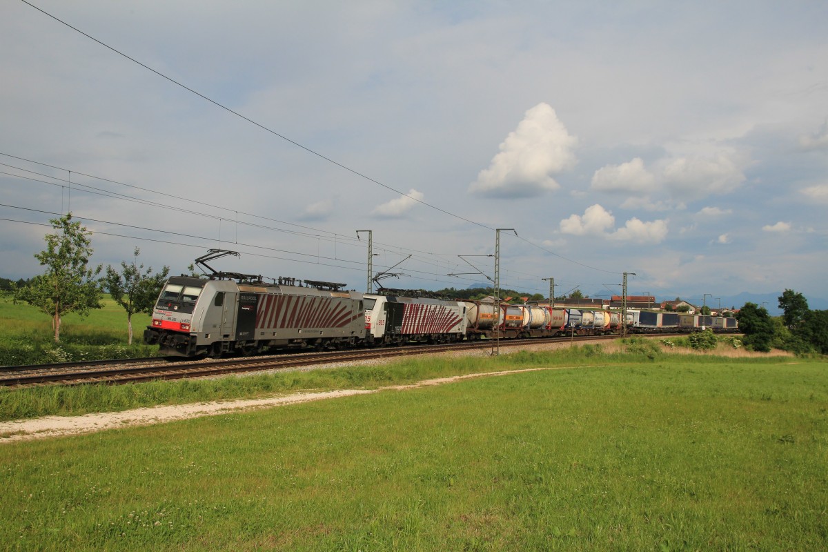 186 281 und 189 905 am 31. Mai 2014 bei Teisendorf.