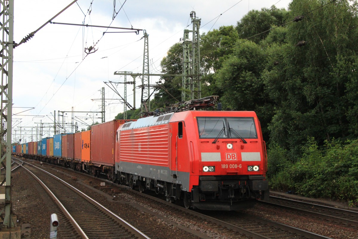189 008-6 kam etwas sp�ter aus der anderen Richtung nochmal bei uns vorbei. Aufgenommen am 31. Juli 2013 in Hamburg-Harburg.