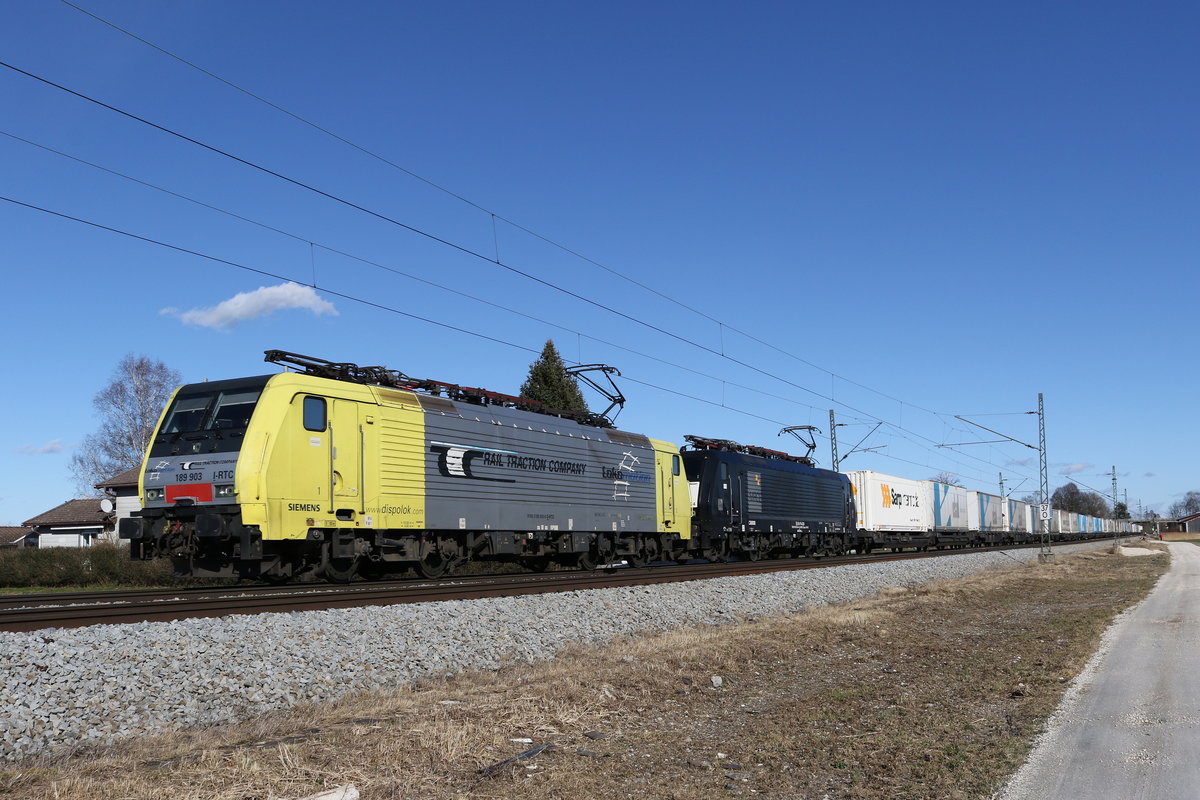 189 903 und 189 924 konnte ich Danke eines Halt des Zuges kurze Zeit sp�ter kurz nach �bersee nochmals fotografieren.