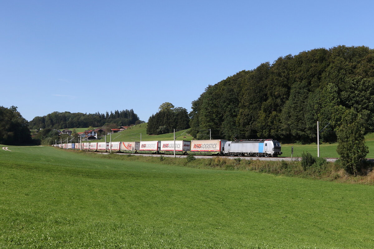 193 097 mit dem  MARS-KLV  aus M�nchen kommend am 18. September 2024 bei Axdorf.