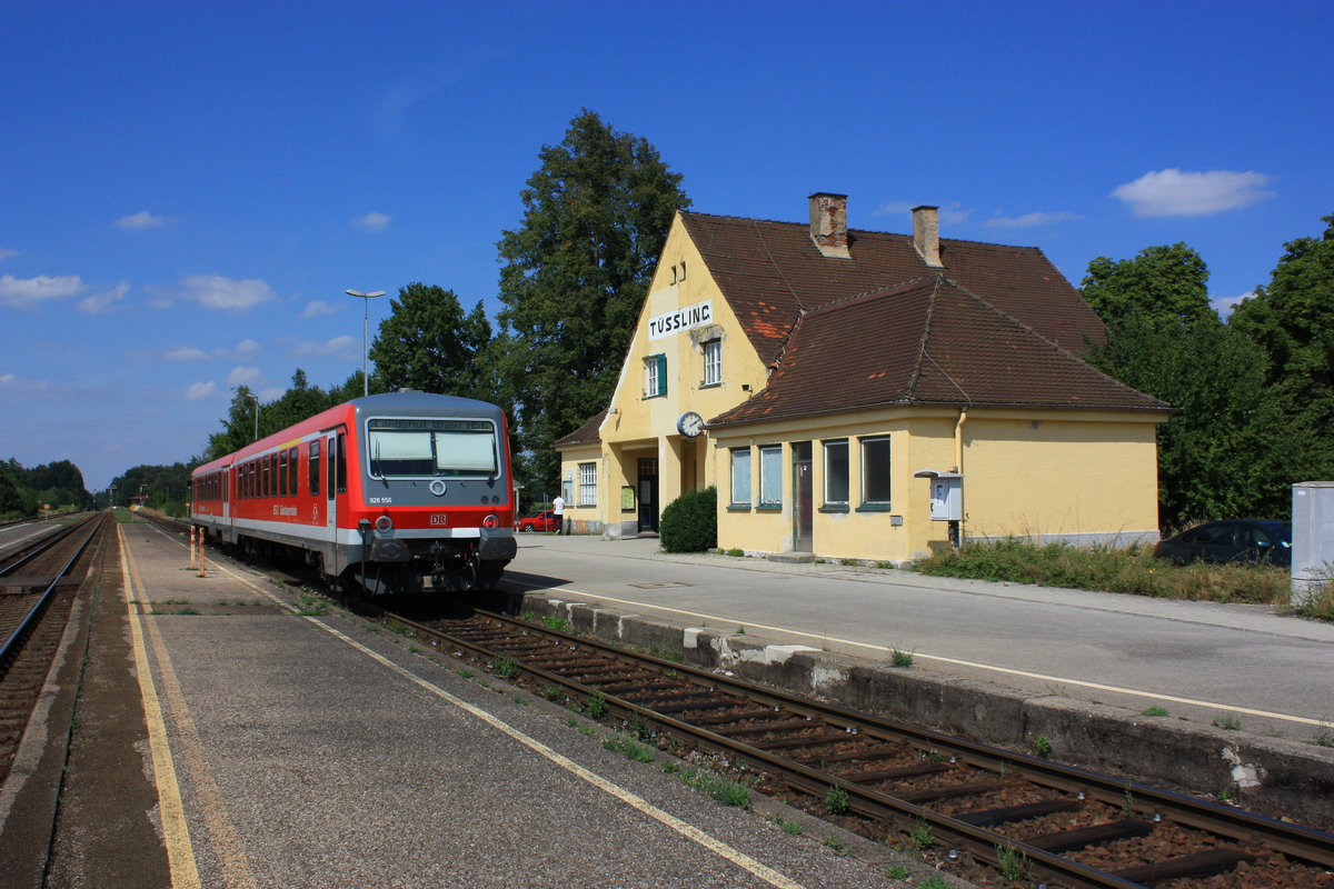 628 556 am 22. August 2013 im Bahnhof von T�ssling.