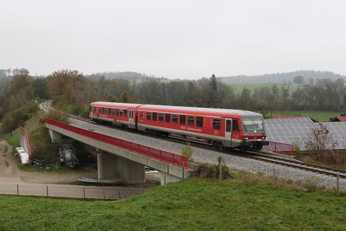 628 565 aus M�hldorf kommend am 28. Oktober 2024 bei Salling.