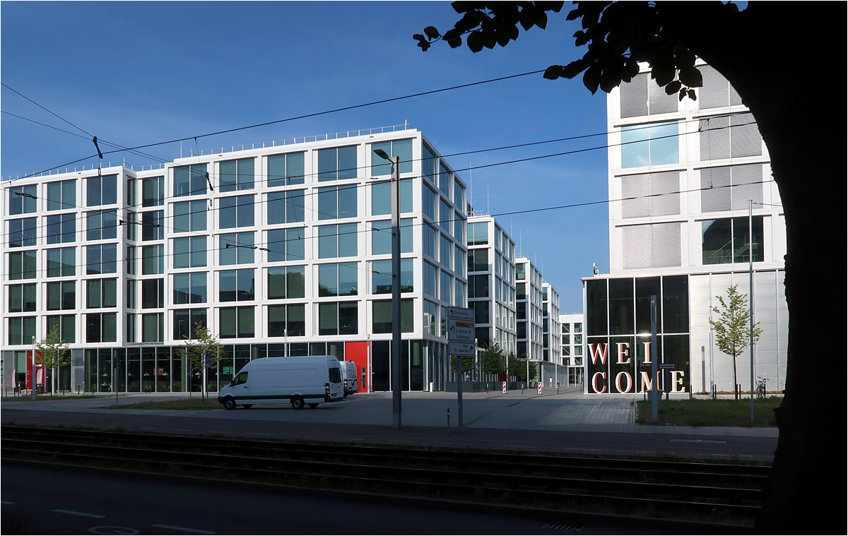 Daimler Office V in Stuttgart-Vaihingen - 

Fertigstellung 2021, Architekturbüro O&O Baukunst (Berlin, Wien)

30.08.2022
