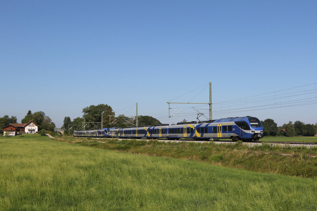 ET 318 war am 30. Juli 2020 bei �bersee am Chiemsee in Richtung Salzburg unterwegs.