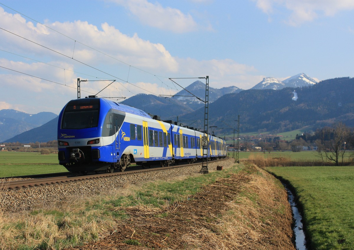 ET 322 ist am 28. M�rz 2014 auf dem Weg nach Salzburg. Aufgenommen kurz vor Bernau am Chiemsee.