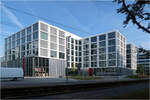 Daimler Office V in Stuttgart-Vaihingen -     Fertigstellung 2021, Architekturbüro O&O Baukunst (Berlin, Wien)    Das Haus A an der Straße Am Wallgraben.