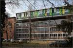 . Erweiterung der Maybachschule in Stuttgart-Bad Cannstatt -

Bezugnehmend auf den Namen der Schule soll die Architektur an eine Fahrzeugkarosserie erinnern.

März 2011 (Matthias)