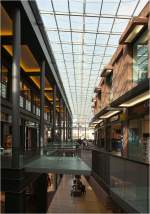 . Die Shopping Mall Forum Duisburg -

Die östliche Passage im ersten Obergeschoss.

Oktober 2014 (Matthias)