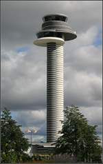 . Arlanda Tower -

Architektonisch sehr interessant der Tower am Stockholmer Flughafen Arlanda. Architekten: Wingårdhs (Schweden), Fertigstellung: 2001.

http://www.wingardhs.se/projects/m/arlanda/

August 2007 (Matthias)