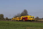 Wiebe Bauzug mit der Weichenstopfmaschine  Unimat 09-32/4S  am 30. M�rz 2019 bei Bremen-Mahndorf.