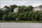 . Villa über der Elbe in Hamburg -

Geplant von Chipperfield Achitects, fertig 2008.

August 2011 (Matthias)